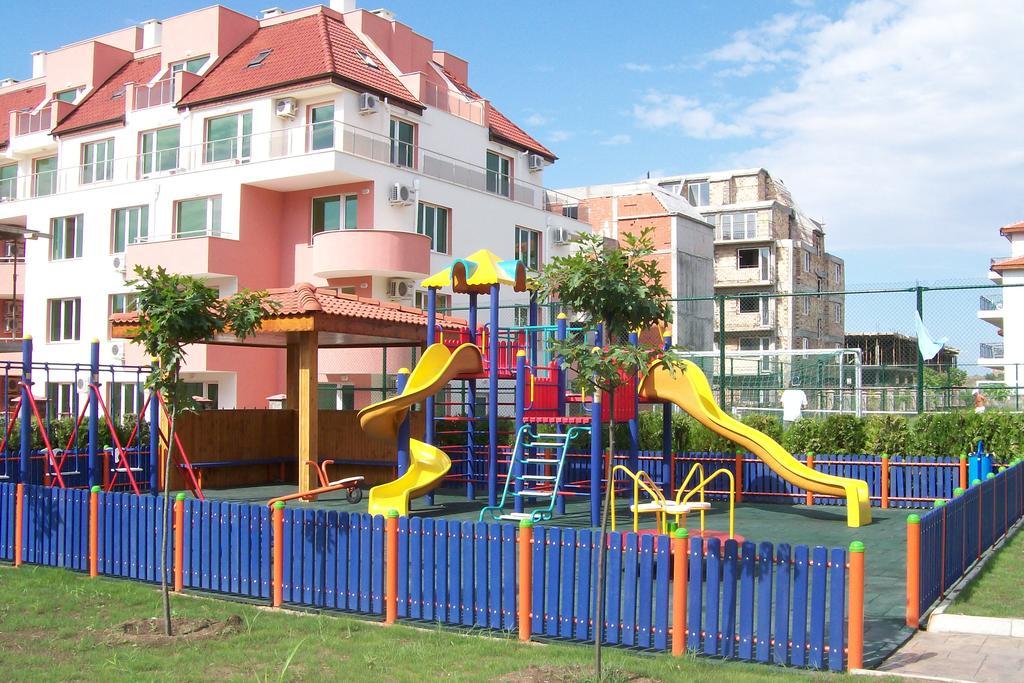 Complex Apolon Apartment Nesebar Ngoại thất bức ảnh