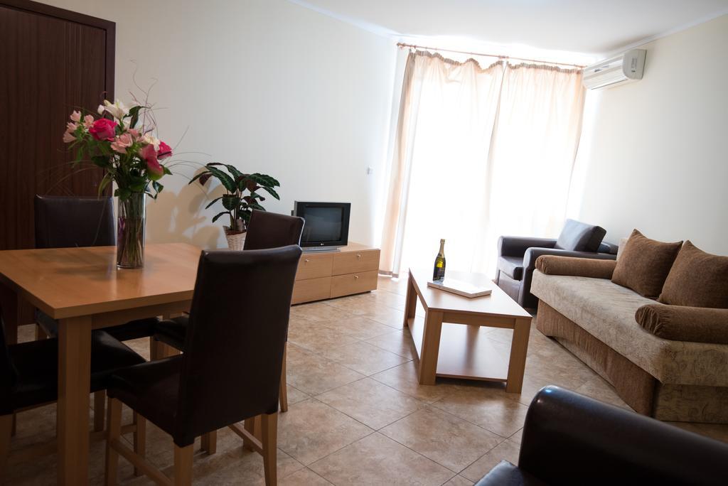 Complex Apolon Apartment Nesebar Ngoại thất bức ảnh